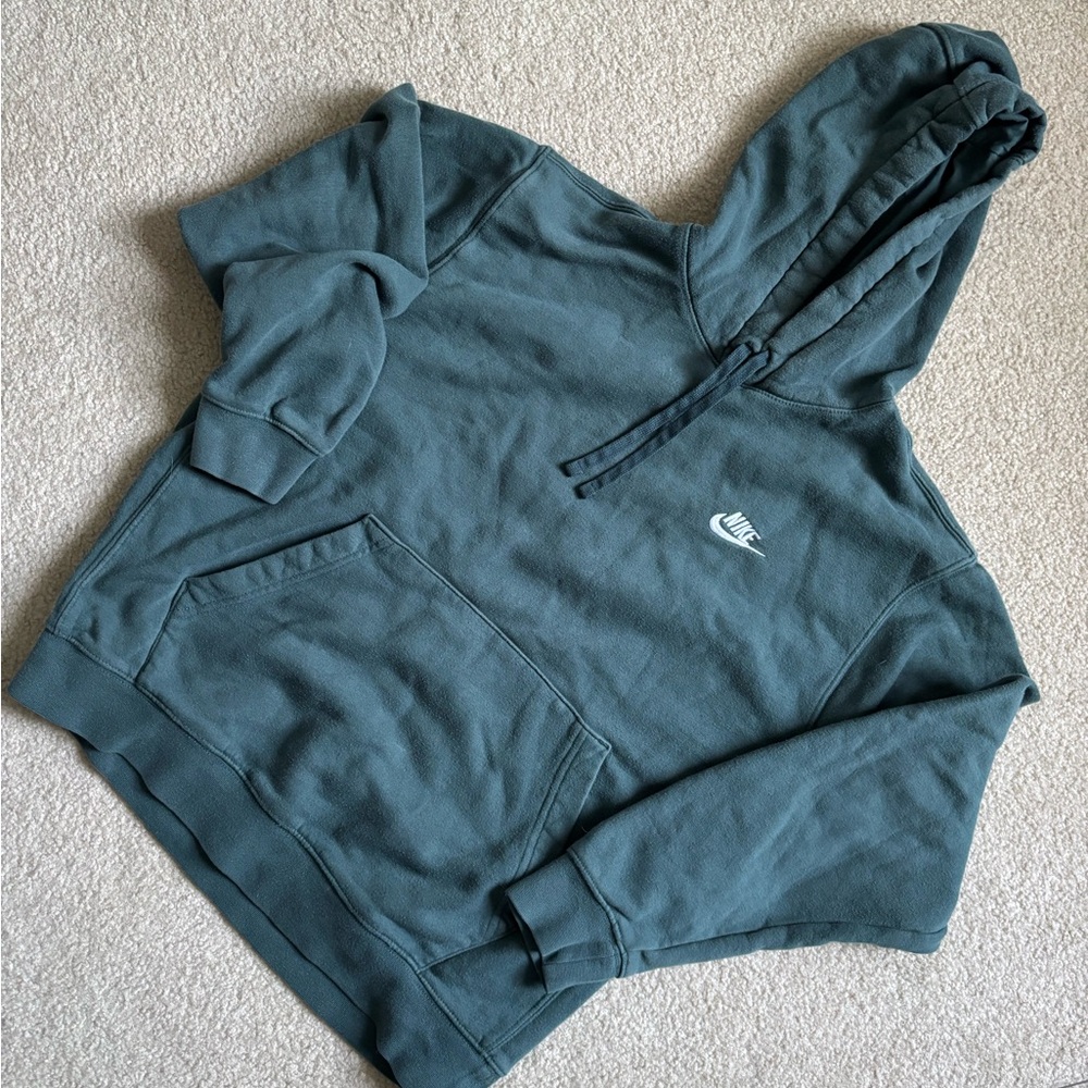 Nike women’s green hoodie sweatshirt, medium